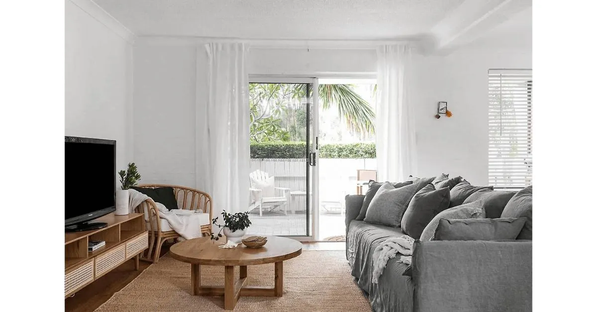 Byron Bay Accom - Seasalt - 4 34 Cavvanbah St Apartment